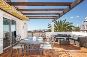 Stunning apartment with terrace and pool by Costarentals - Ref 71